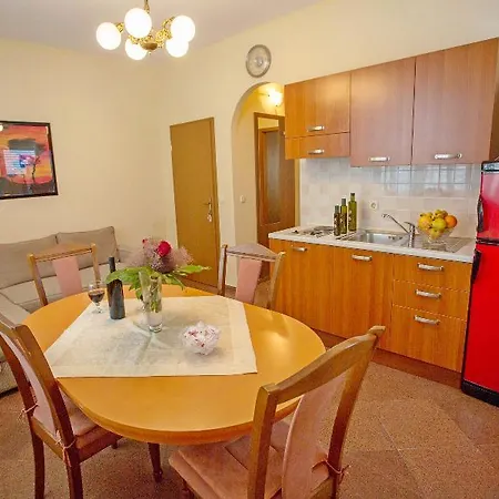 Apartment Damjanka